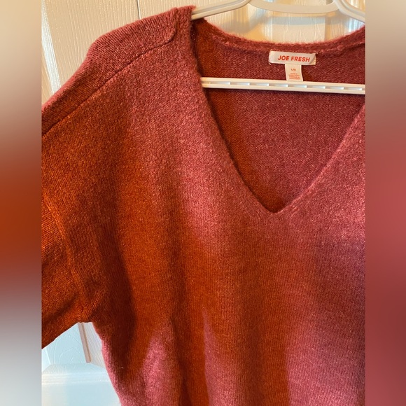 🍁 Flattering V-neck Sweater - Joe Fresh, mauve colour - excellent condition! - Picture 5 of 6